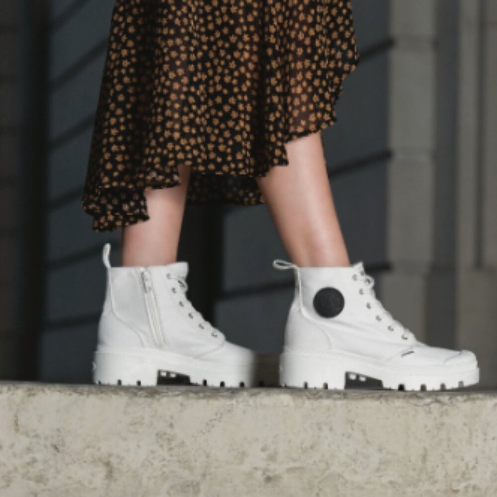 Palladium "Pallabase Twill" Boots - White Size 9